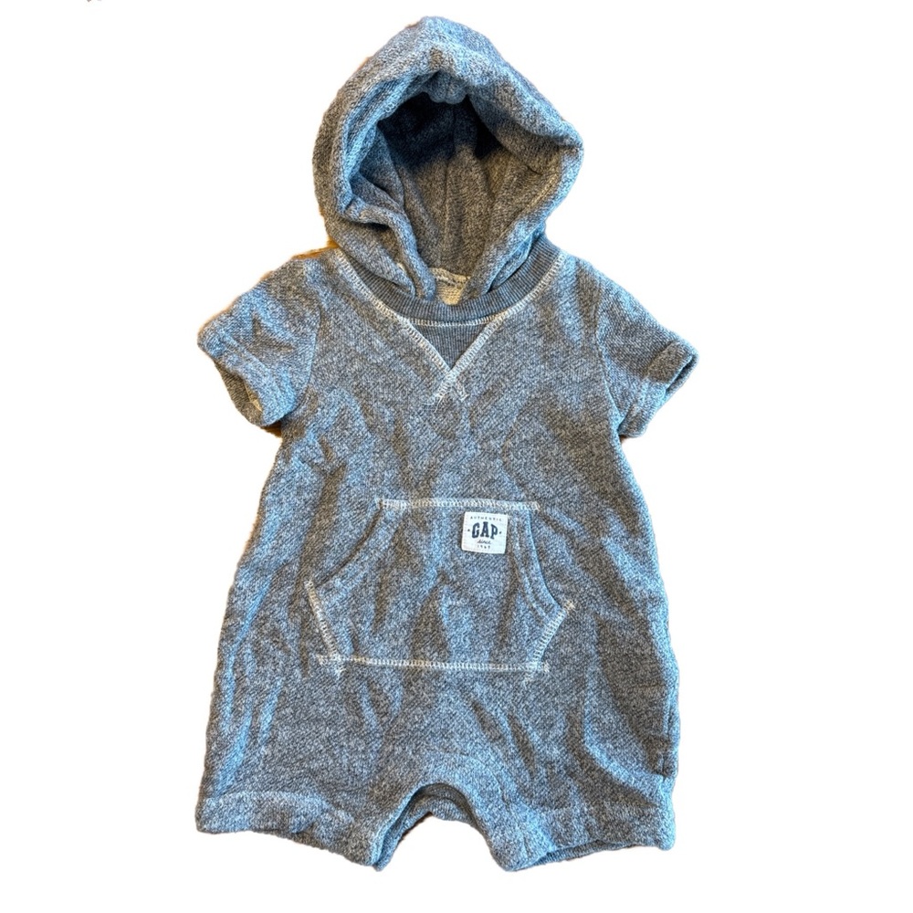 ❤️ BabyGap Onepiece Baby Boy’s Size 3-6 Months